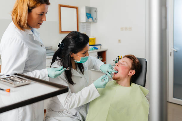 Best Weekend Emergency Dentist in Crouch Mesa, NM